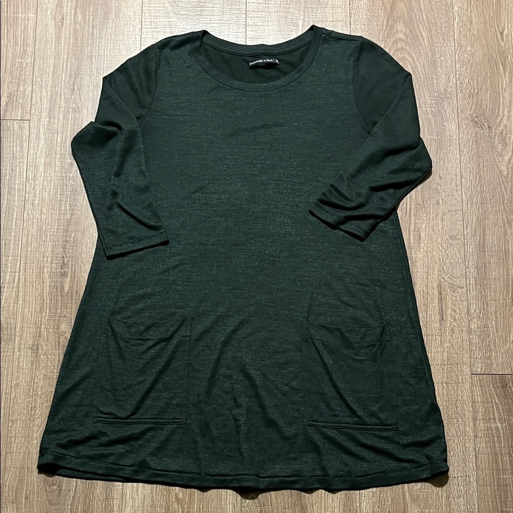 Women’s Abercrombie & Fitch Forest Green Tunic Size L petite